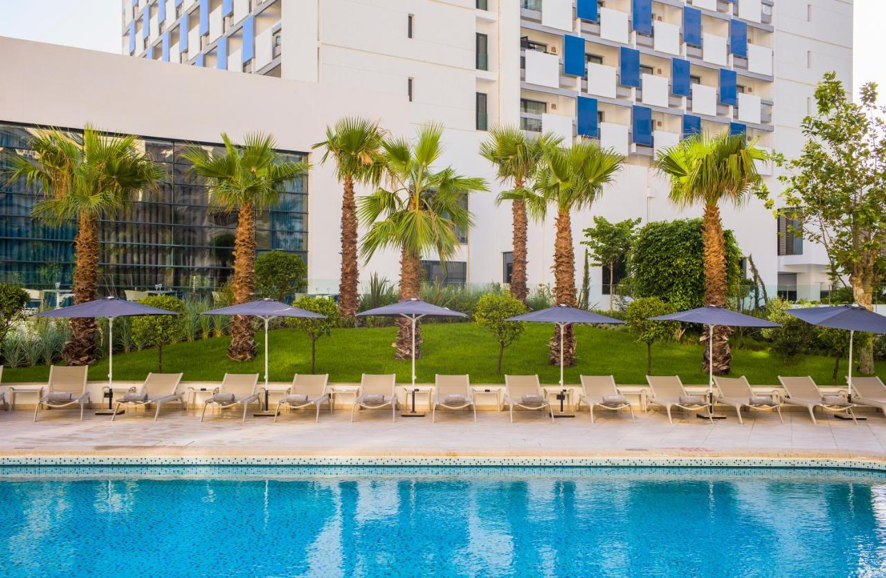 فندق Barcelo Tanger المظهر الخارجي الصورة The swimming pool at the hotel